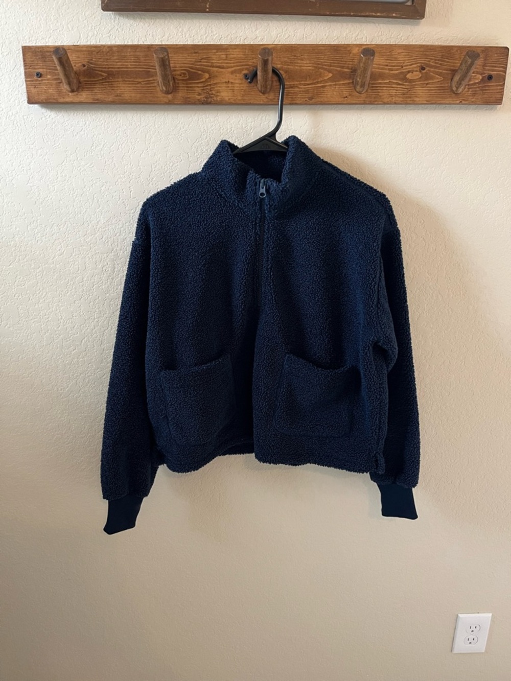 Free Assembly Women’s Jacket & Pullover Bundle 3 Pack Size XS - Picture 7 of 8